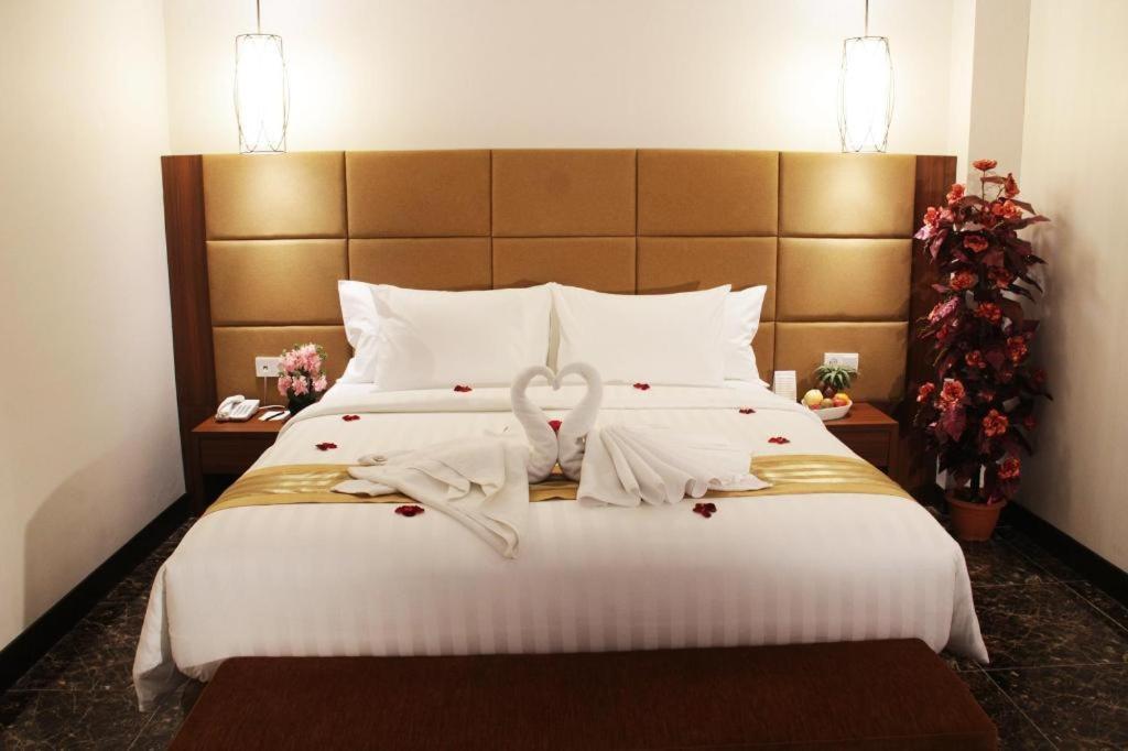 Atrium Premiere Cilacap Ngoại thất bức ảnh
