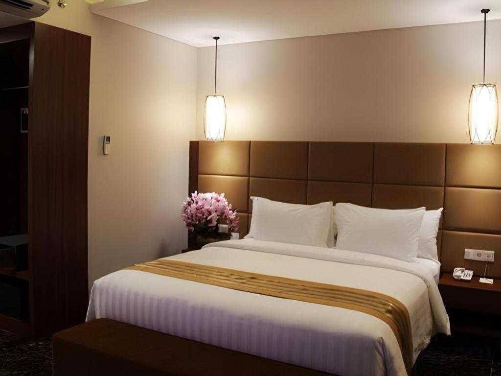 Atrium Premiere Cilacap Ngoại thất bức ảnh