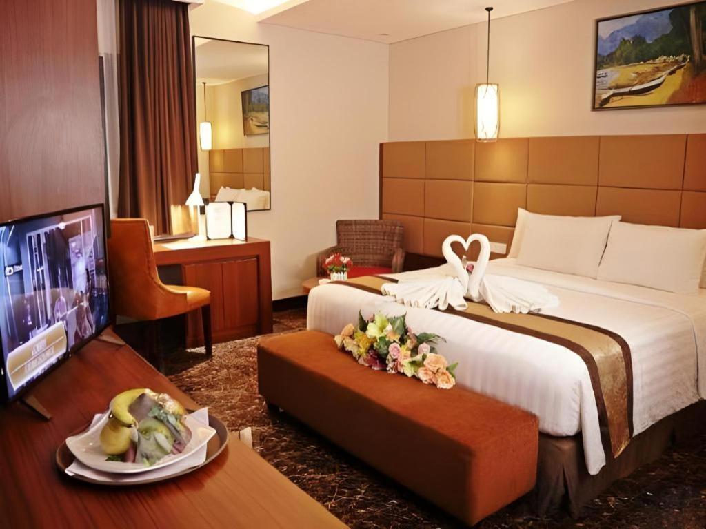 Atrium Premiere Cilacap Ngoại thất bức ảnh