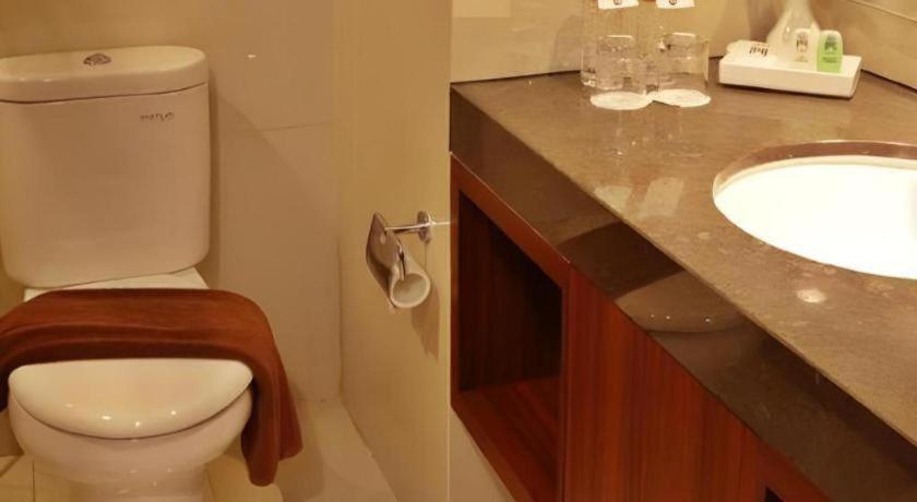 Atrium Premiere Cilacap Ngoại thất bức ảnh