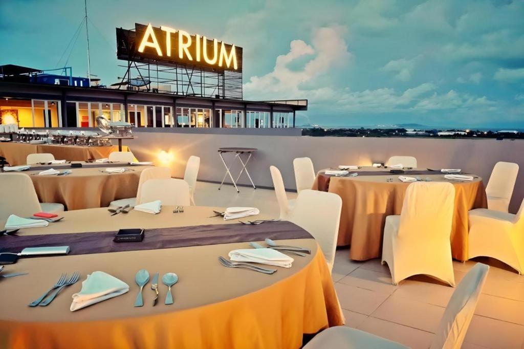 Atrium Premiere Cilacap Ngoại thất bức ảnh