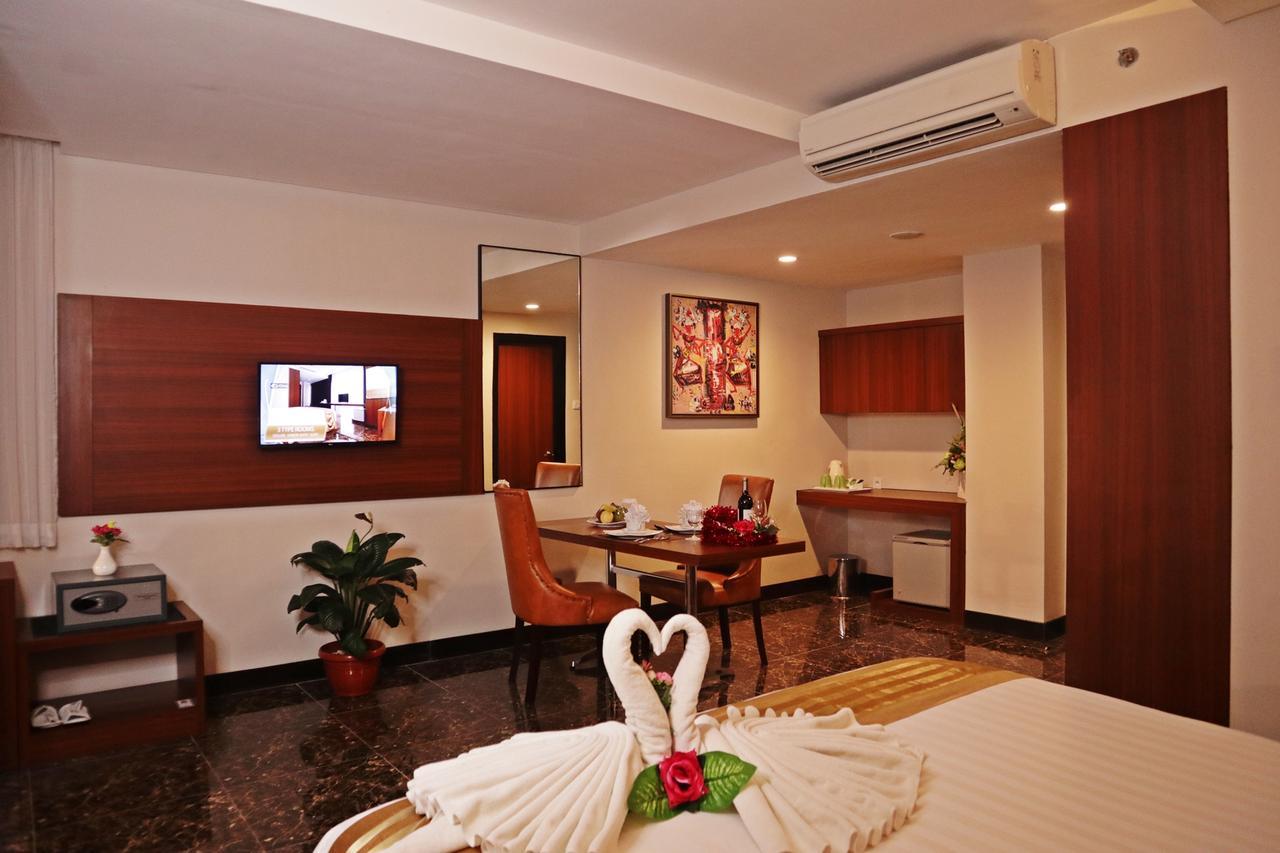 Atrium Premiere Cilacap Ngoại thất bức ảnh